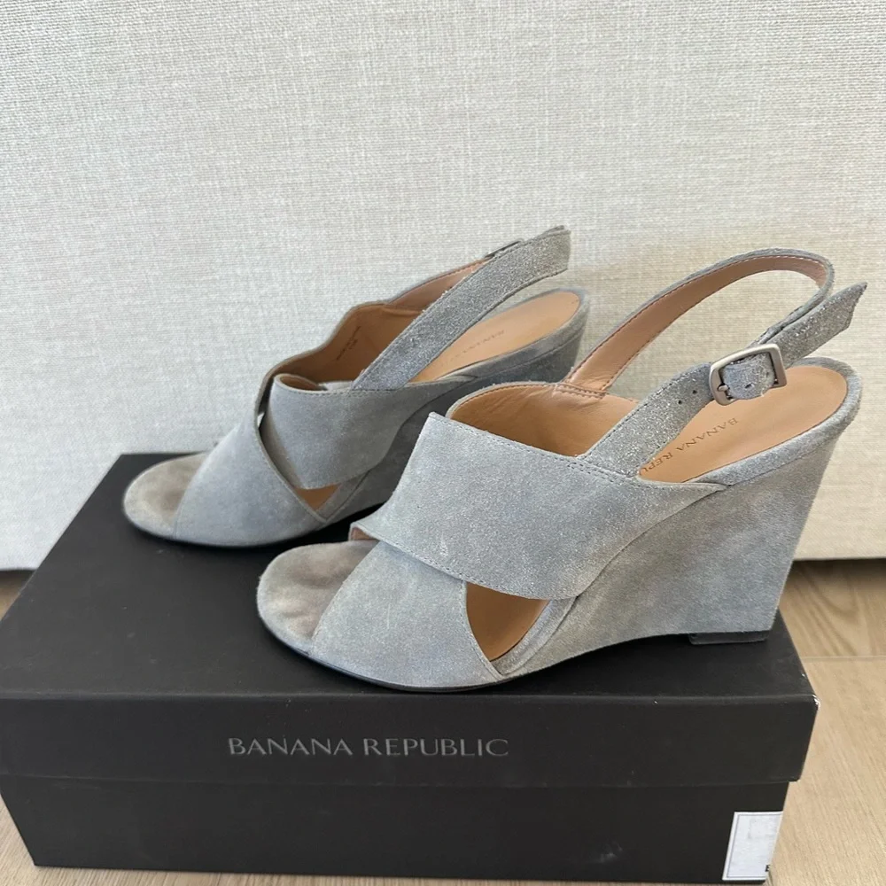 Banana Republic Light Gray Suede Slingback Wedge Sandals